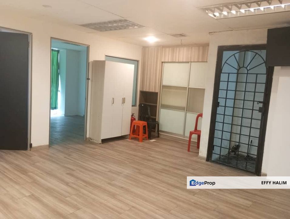 FOR RENT – Fully Renovated Office Unit @ Tesco Puchong Jaya, Selangor, Puchong