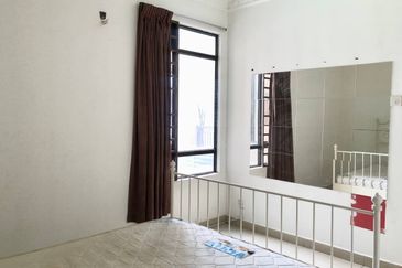 Royal Domain Sri Putramas II