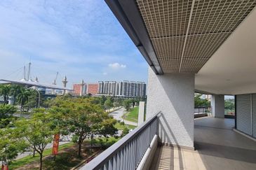 Radia Retail, Seksyen U8