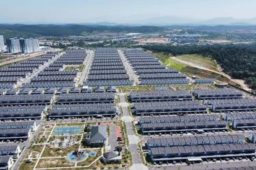 Exclusive New Project  Puncak Alam Perdana Industry Hub - Grab Fast Limited Hi Return Investment