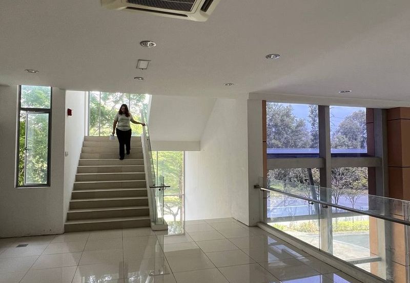 Bare Unit Level 1 Hi-Volume Heavy Duty Space To Let Cyberjaya