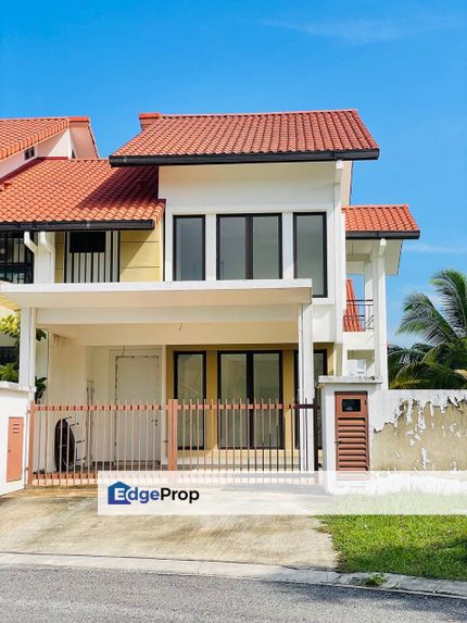 FOR SALE: END LOT DOUBLE STOREY TERRACE ALAM SARI PUISI, Selangor, Bangi