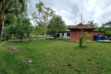 Tanah Kebun 3.02 Ekar Kampung Kapal, Lenggeng, Negeri Sembilan