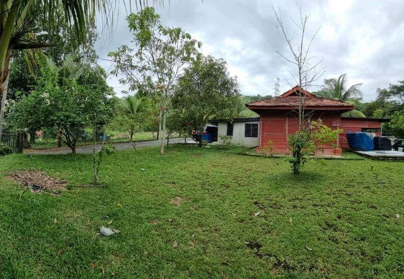Tanah Kebun 3.02 Ekar Kampung Kapal, Lenggeng, Negeri Sembilan