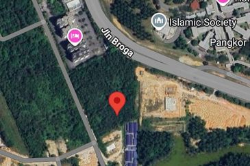 Tanah Lot Banglo Semenyih dekat Nottingham University