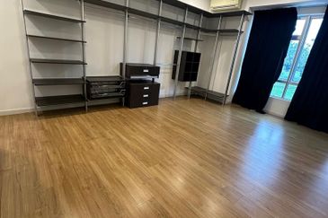 Parkfield Residences, Tropicana Heights