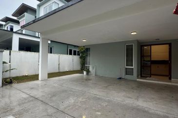 Parkfield Residences, Tropicana Heights