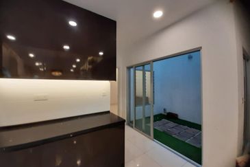 Parkfield Residences, Tropicana Heights