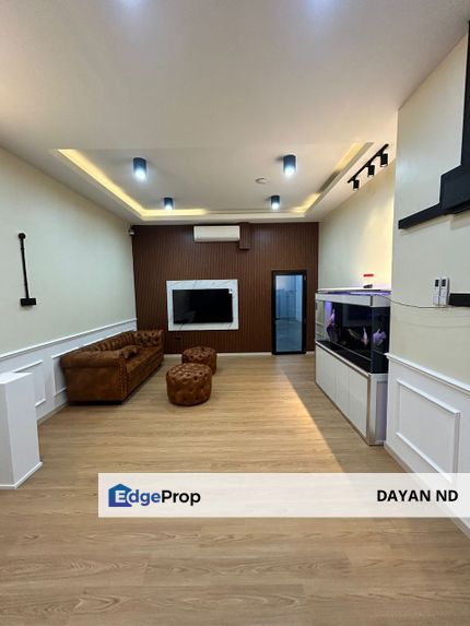 Ground Floor Office Bangi Gateway Streetmall Fully Furnished, Selangor, Bangi