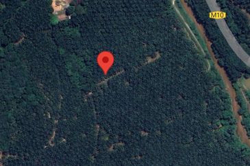 Tanah 4.26 Ekar Kampung Brisu Alor Gajah