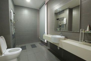 Parkfield Residences, Tropicana Heights