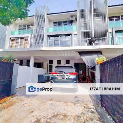 3 Storey Terrace, Taman Bangi Avenue, Bangi, Selangor, Bangi