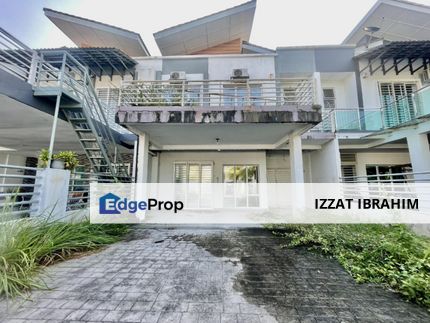 2 storey Hyperlink, D’kayangan Seksyen 13, Shah Alam, Selangor, Shah Alam