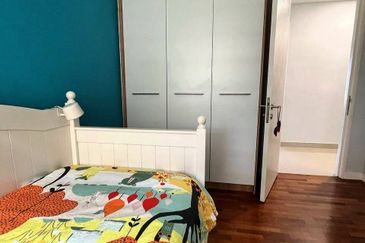 16 Quartz Melawati Condominium