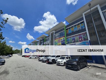 SHOPLOT | 3 Storey, Kubica Square, Bandar Puteri Bangi, Bangi, Selangor, Kajang