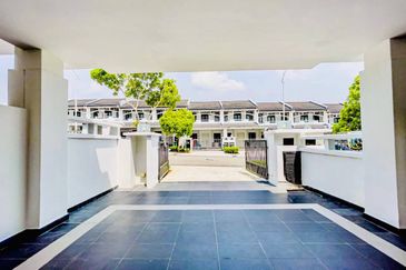 Cradleton @ Eco Majestic