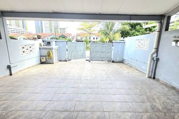 2 Storey Terrace House, Taman Puncak Saujana, Kajang