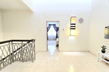 2 Storey Terrace House, Taman Puncak Saujana, Kajang