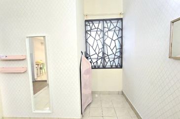 2 Storey Terrace House, Taman Puncak Saujana, Kajang
