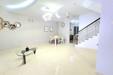 2 Storey Terrace House, Taman Puncak Saujana, Kajang