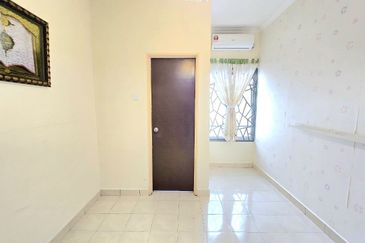 2 Storey Terrace House, Taman Puncak Saujana, Kajang