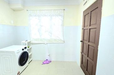 2 Storey Terrace House, Taman Puncak Saujana, Kajang