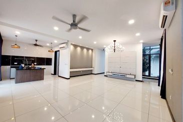 Tiana Elmina Gardens