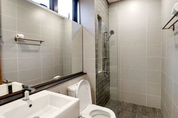 Tiana Elmina Gardens