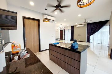 Tiana Elmina Gardens