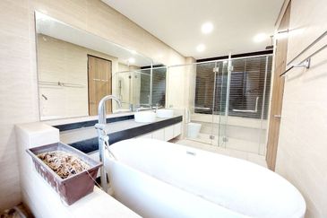 Tiana Elmina Gardens