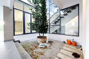 Tiana Elmina Gardens