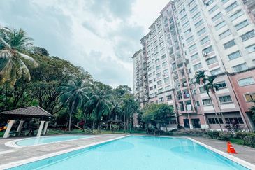 Menara Jade (Jade Tower), Taman Bukit Indah