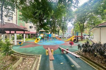 Danau Idaman Condominium