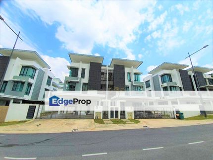 3 Storey Semi D Lambaian Residence Bangi Near KTM UKM FOR SALE, Selangor, Bangi