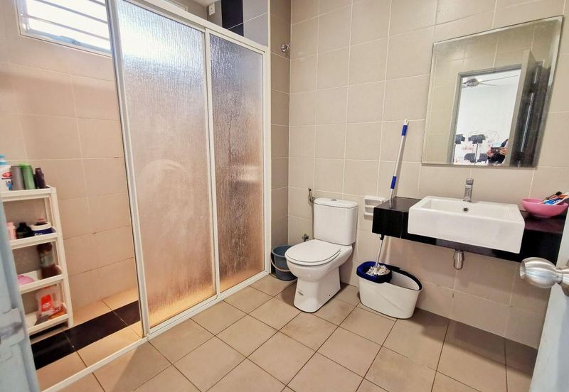 Taman Pinggiran Putra