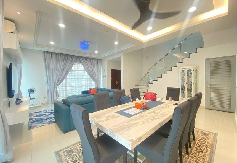 Taman Pinggiran Putra