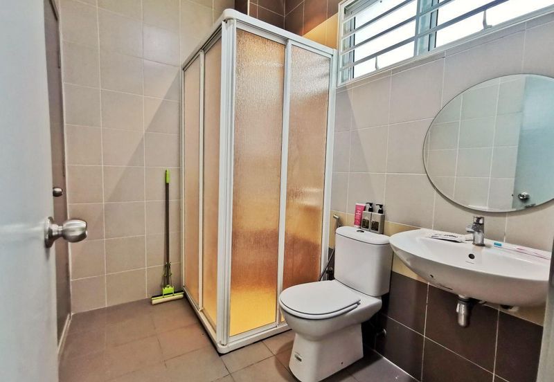 Taman Pinggiran Putra