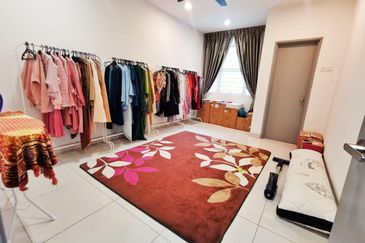 Taman Pinggiran Putra