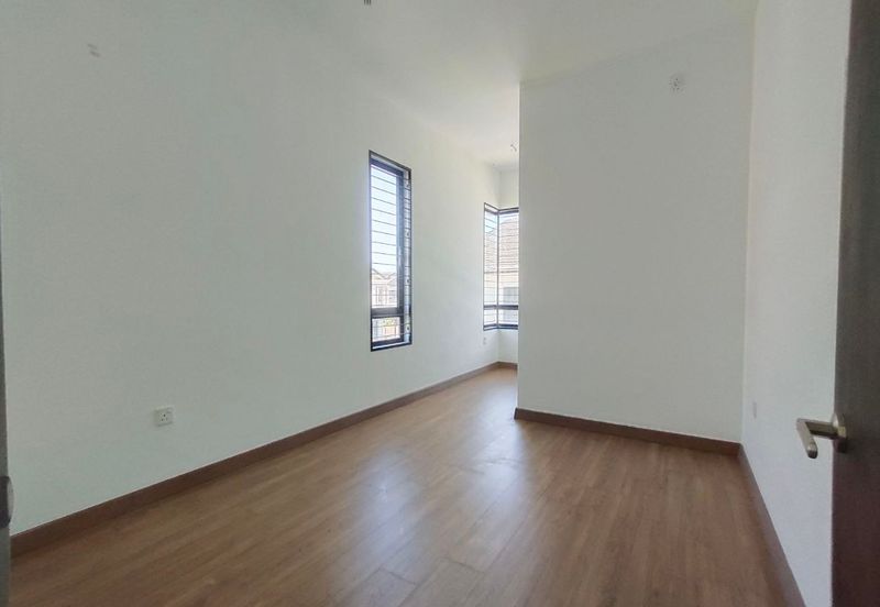 Elmina Green One @ City of Elmina