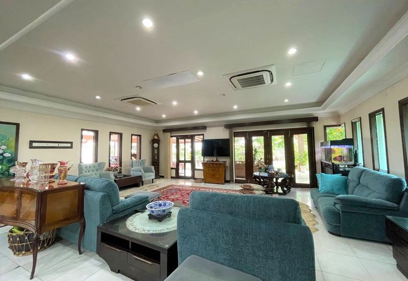 Bandar Tun Hussein Onn