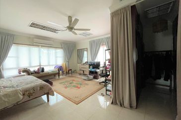 Bandar Tun Hussein Onn