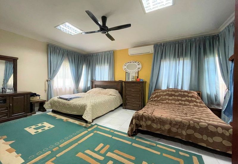 Bandar Tun Hussein Onn