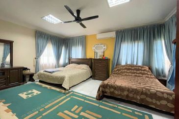 Bandar Tun Hussein Onn