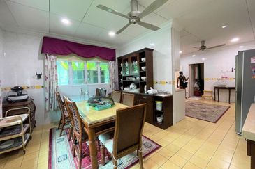 Bandar Tun Hussein Onn