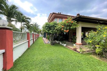 Bandar Tun Hussein Onn