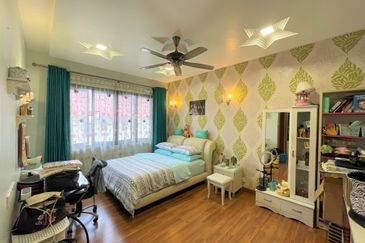 [RENOVATED 12,217 SQFT] Double Storey BUNGALOW Taman Tasik Titiwangsa, KL FOR SALE