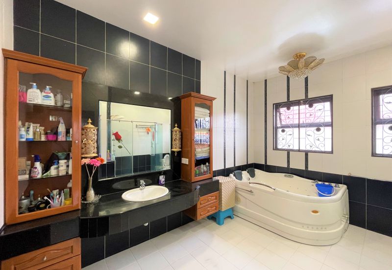 [RENOVATED 12,217 SQFT] Double Storey BUNGALOW Taman Tasik Titiwangsa, KL FOR SALE