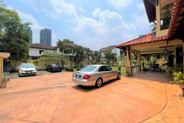 [RENOVATED 12,217 SQFT] Double Storey BUNGALOW Taman Tasik Titiwangsa, KL FOR SALE
