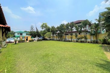 [RENOVATED 12,217 SQFT] Double Storey BUNGALOW Taman Tasik Titiwangsa, KL FOR SALE