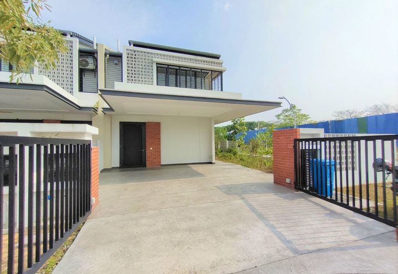 Elmina Green One @ City of Elmina